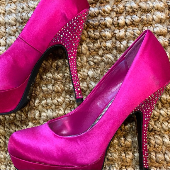 Swarovski Bakers shoes - Picture 4 of 11